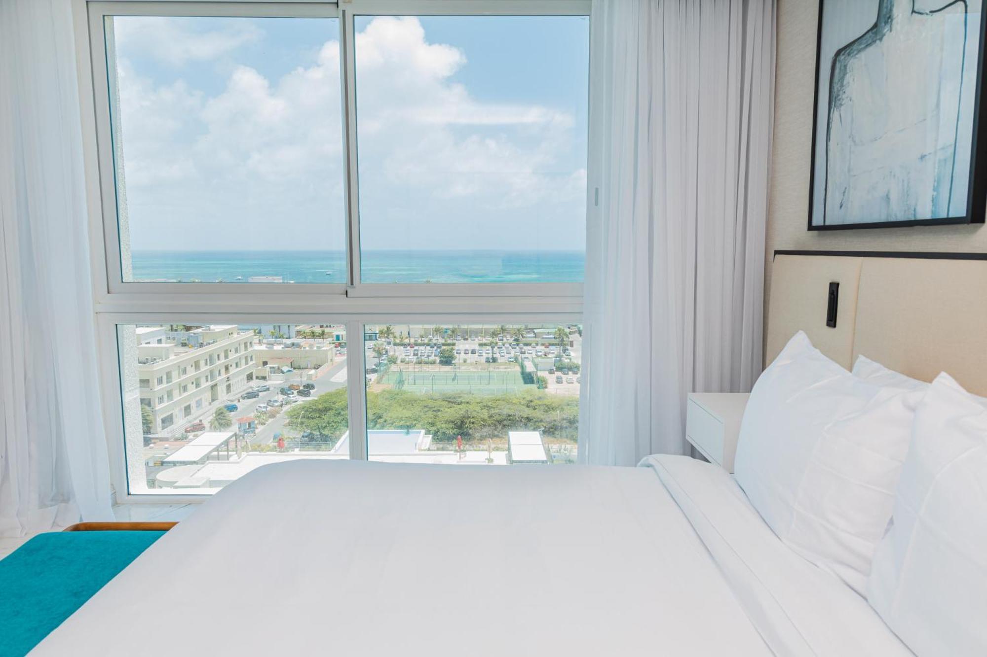 Hotel Radisson Blu Aruba Palm Beach Esterno foto