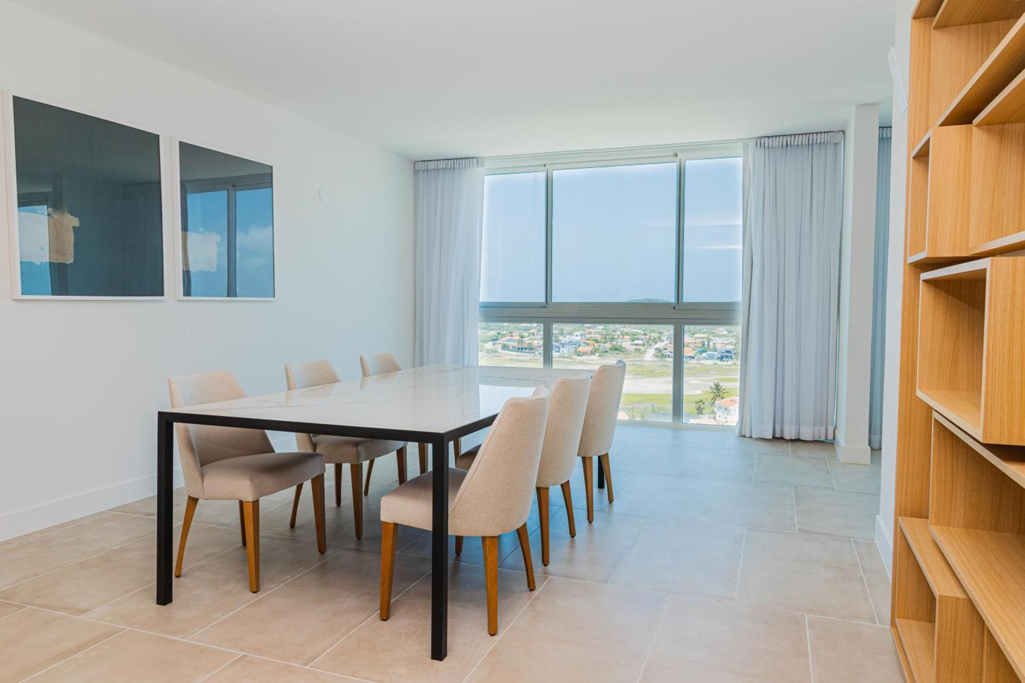 Hotel Radisson Blu Aruba Palm Beach Esterno foto