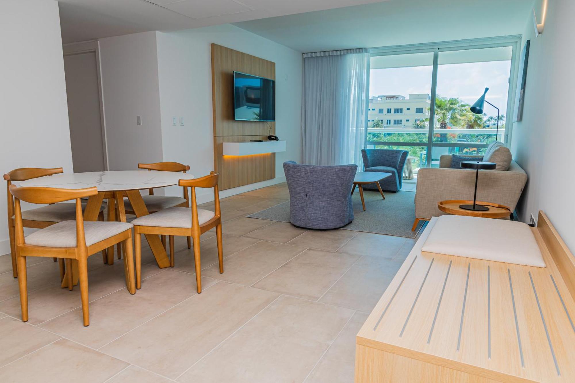 Hotel Radisson Blu Aruba Palm Beach Esterno foto