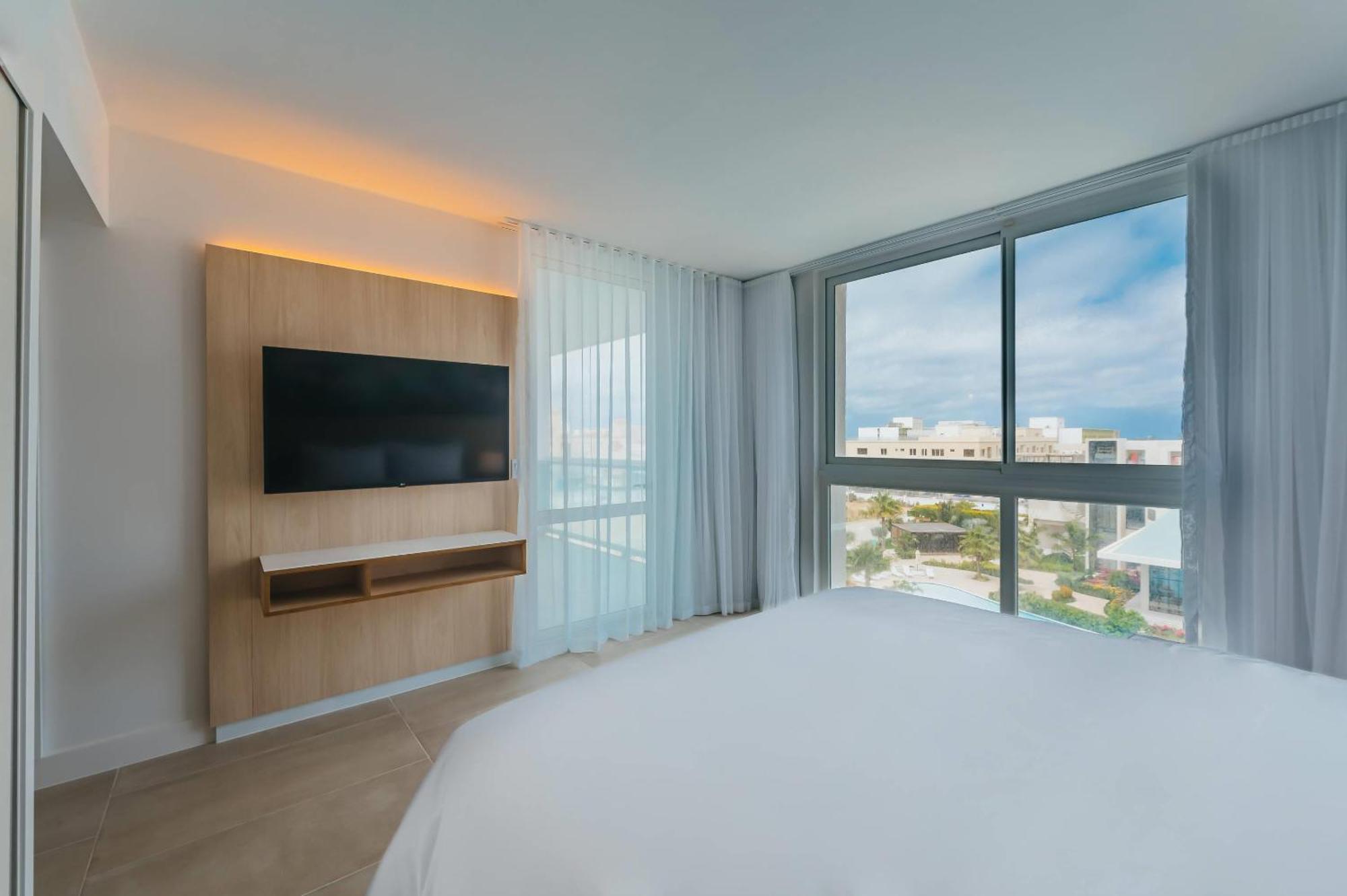 Hotel Radisson Blu Aruba Palm Beach Esterno foto