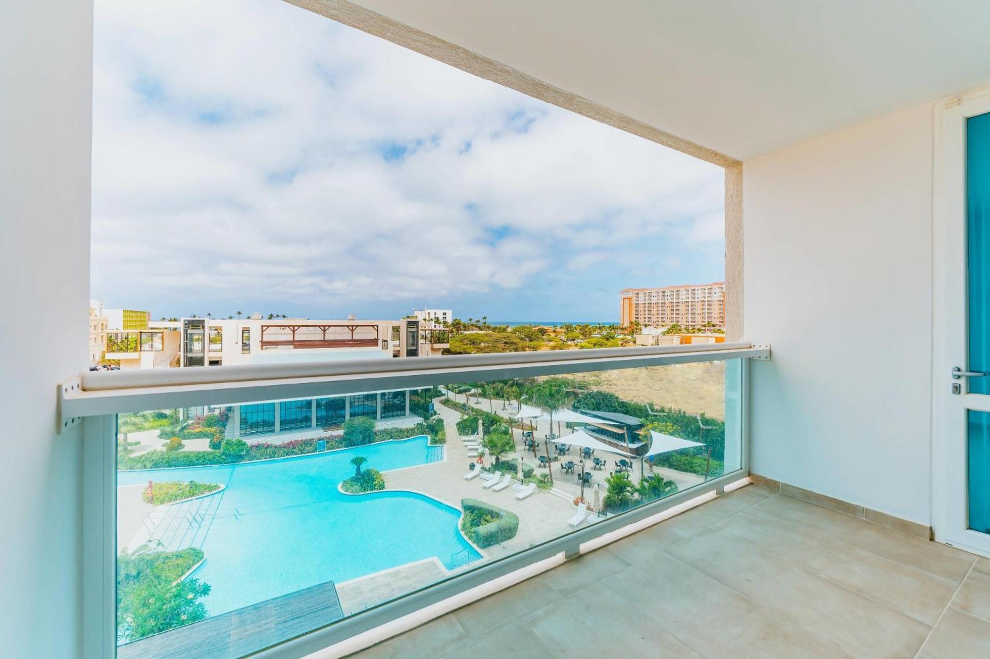 Hotel Radisson Blu Aruba Palm Beach Esterno foto